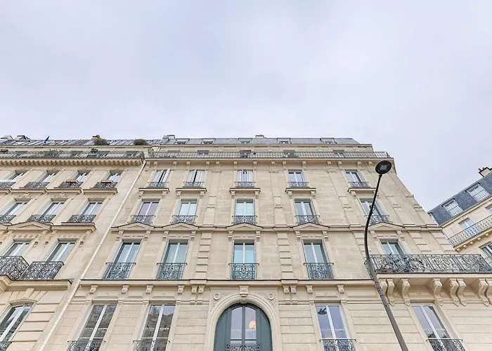 Cosy In Batignolles Apartment