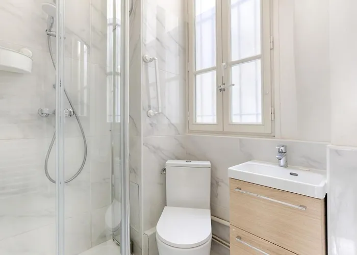 Cosy In Batignolles Apartment